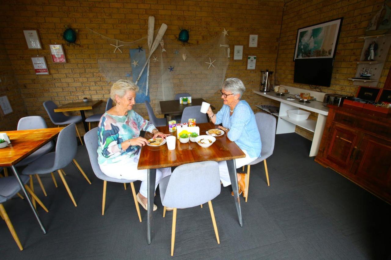 Tweed Harbour Motor Inn Tweed Heads Extérieur photo