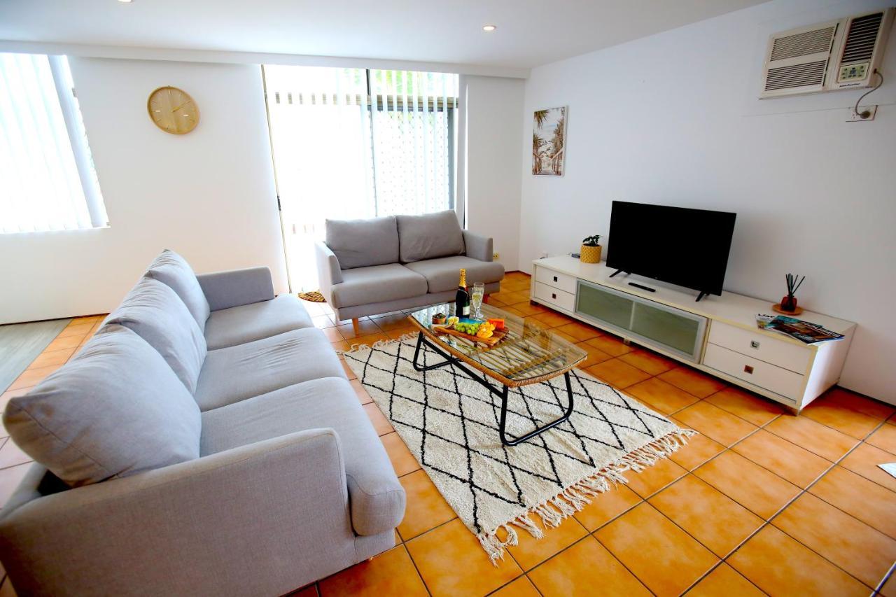 Tweed Harbour Motor Inn Tweed Heads Extérieur photo