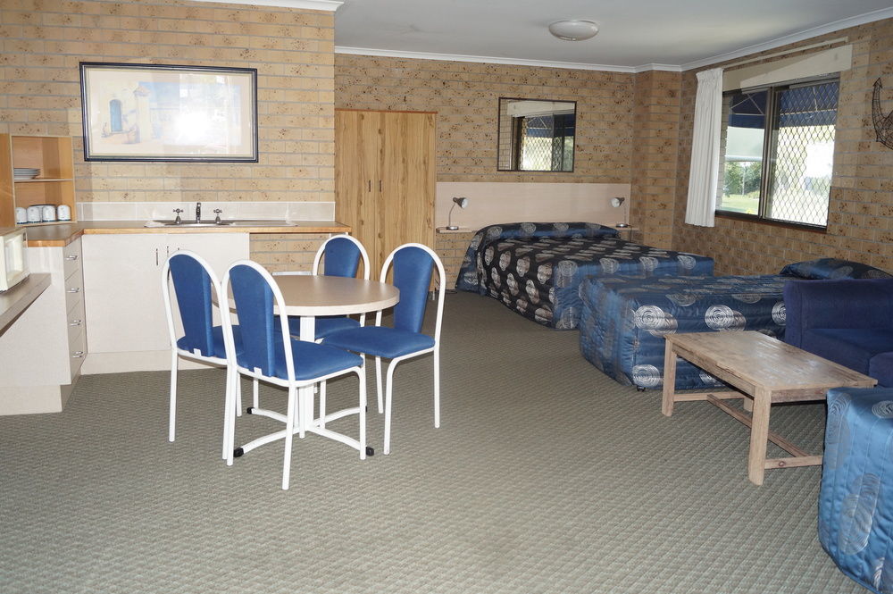 Tweed Harbour Motor Inn Tweed Heads Extérieur photo