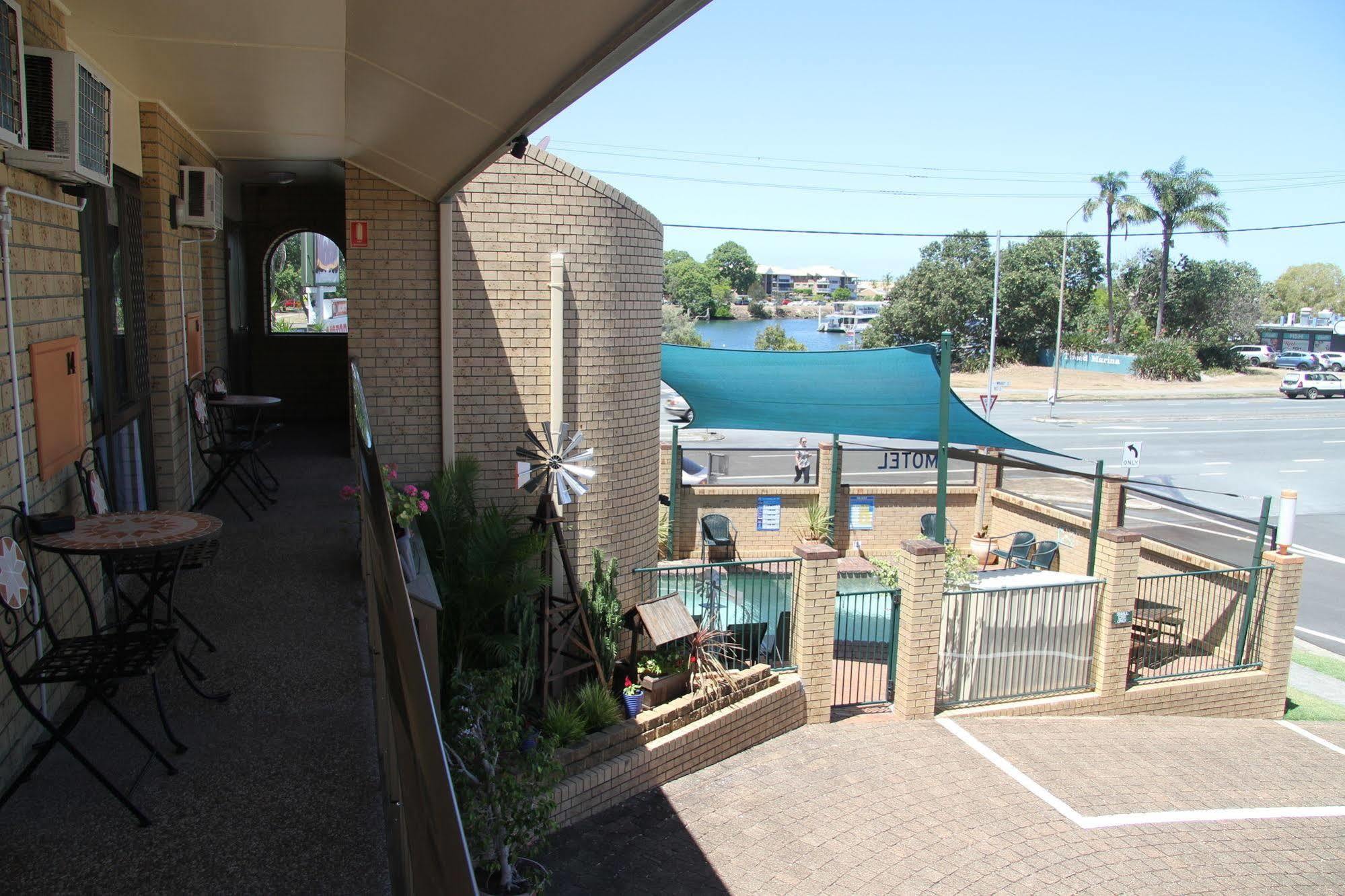Tweed Harbour Motor Inn Tweed Heads Extérieur photo